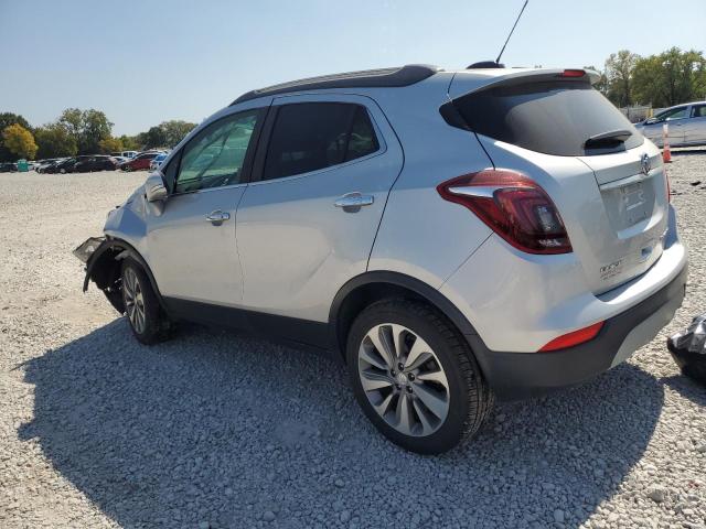 KL4CJASB5JB611334 - 2018 BUICK ENCORE PREFERRED Күміс фото 2