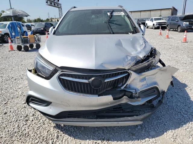 KL4CJASB5JB611334 - 2018 BUICK ENCORE PREFERRED Күміс фото 5