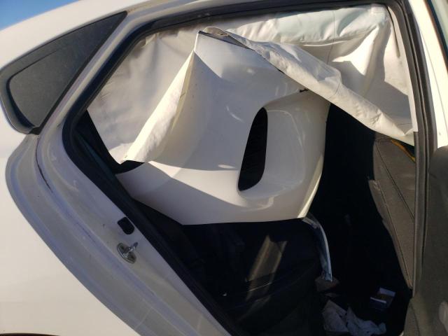 3KPA24AB3JE050941 - 2018 KIA RIO LX WHITE photo 10
