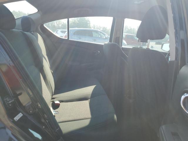 3N1CN7AP2KL873762 - 2019 NISSAN VERSA S Czarny zdjęcie 10