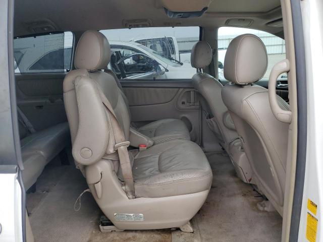 5TDBA22C45S043463 - 2005 TOYOTA SIENNA XLE WHITE photo 11