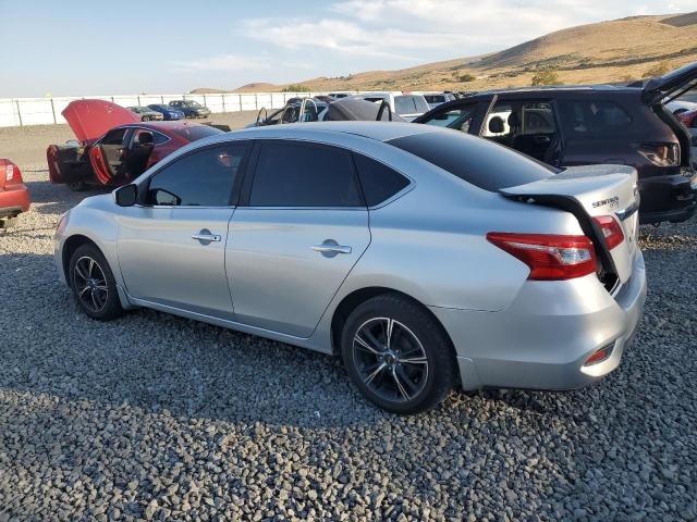 3N1AB7AP7JY335253 - 2018 NISSAN SENTRA S 银色 照片 2
