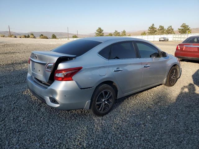 3N1AB7AP7JY335253 - 2018 NISSAN SENTRA S 银色 照片 3