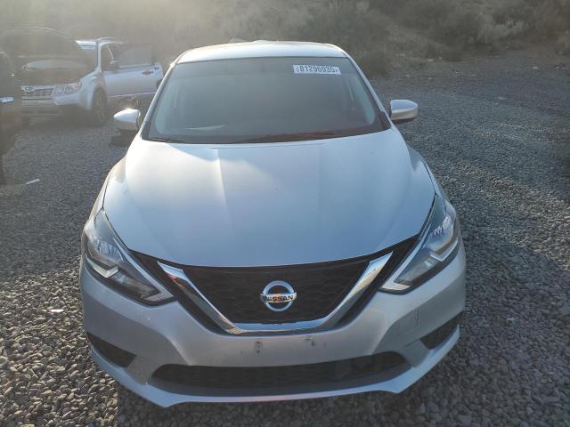 3N1AB7AP7JY335253 - 2018 NISSAN SENTRA S 银色 照片 5