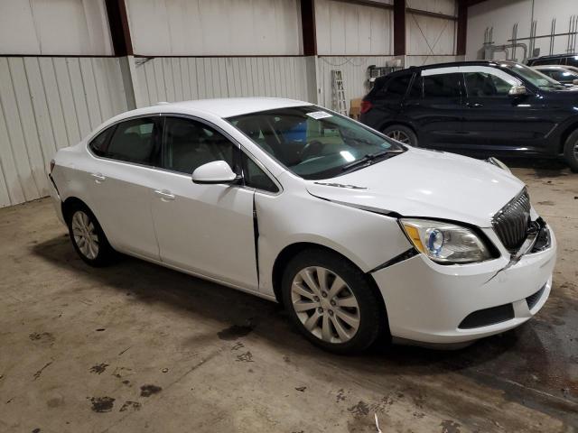 1G4PP5SK8F4215063 - 2015 BUICK VERANO WHITE photo 4