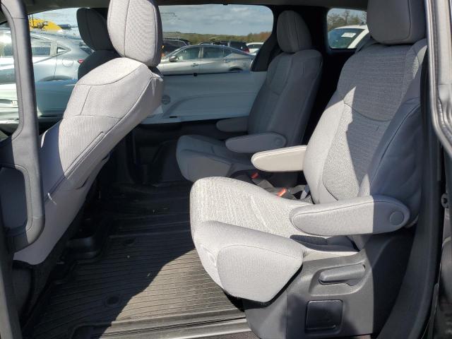5TDBSKFC7SS197510 - 2025 TOYOTA SIENNA LE BLACK photo 11