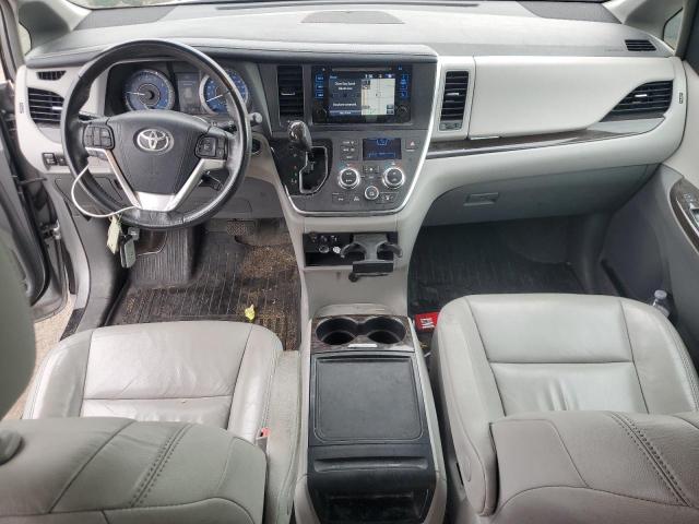5TDYZ3DC6HS836547 - 2017 TOYOTA SIENNA XLE SILVER photo 8