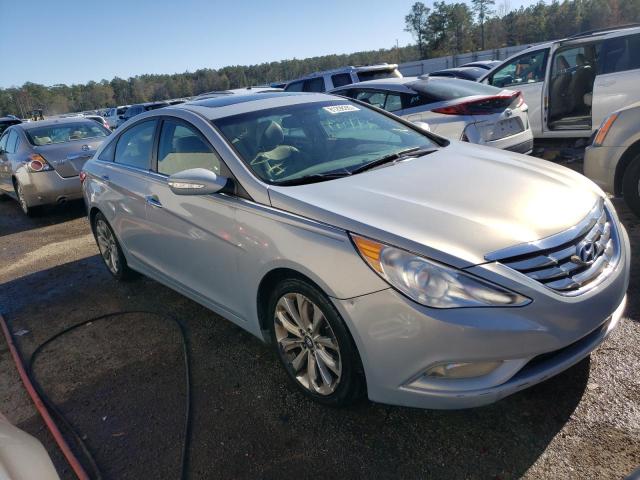 5NPEC4AB9BH229609 - 2011 HYUNDAI SONATA SE BLUE photo 4