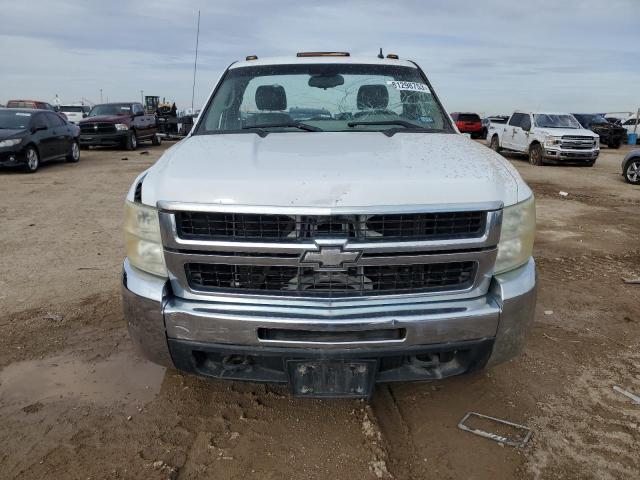 1GBJC34KX8E202453 - 2008 CHEVROLET SILVERADO C3500 WHITE photo 5