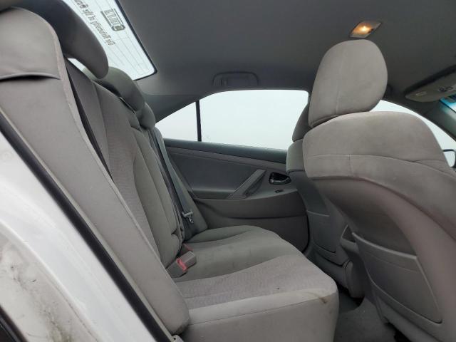 4T4BF3EK8AR005879 - 2010 TOYOTA CAMRY BASE رمادي صورة 10