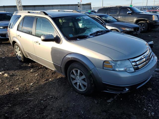 1FMDK02W29GA01860 - 2009 FORD TAURUS X SEL SILVER photo 4