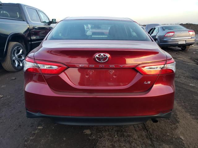 4T1B11HKXJU559708 - 2018 TOYOTA CAMRY L RED photo 6