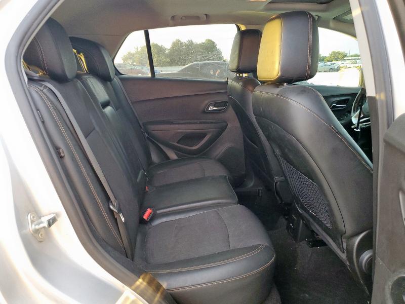 3GNCJLSB3KL388896 - 2019 CHEVROLET TRAX 1LT ვერცხლისფერი ფოტო 11