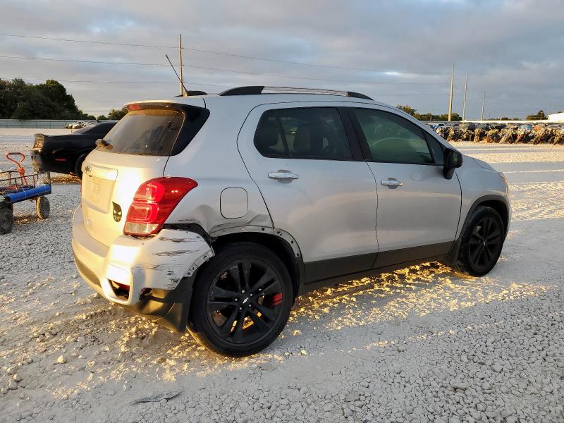 3GNCJLSB3KL388896 - 2019 CHEVROLET TRAX 1LT ვერცხლისფერი ფოტო 3