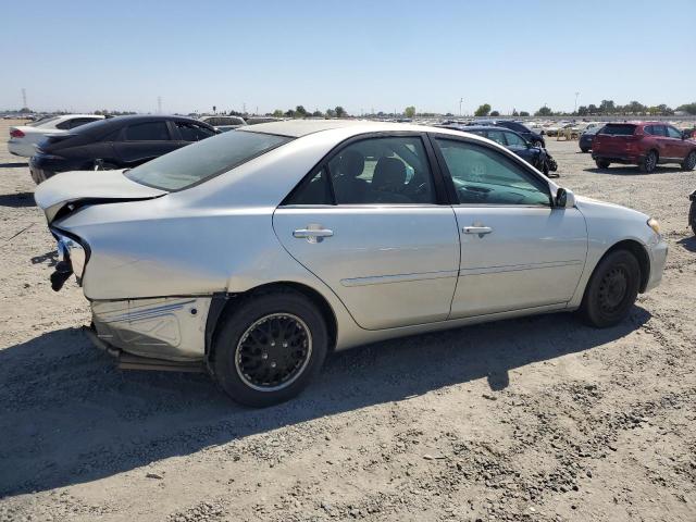 4T1BE32K64U905301 - 2004 TOYOTA CAMRY LE ვერცხლისფერი ფოტო 3
