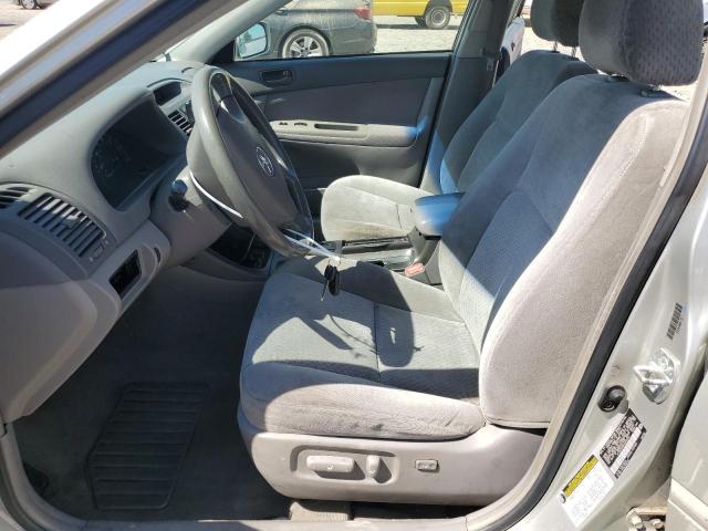 4T1BE32K64U905301 - 2004 TOYOTA CAMRY LE ვერცხლისფერი ფოტო 7