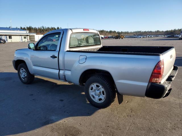 5TENX22NX6Z226335 - 2006 TOYOTA TACOMA SILVER photo 2