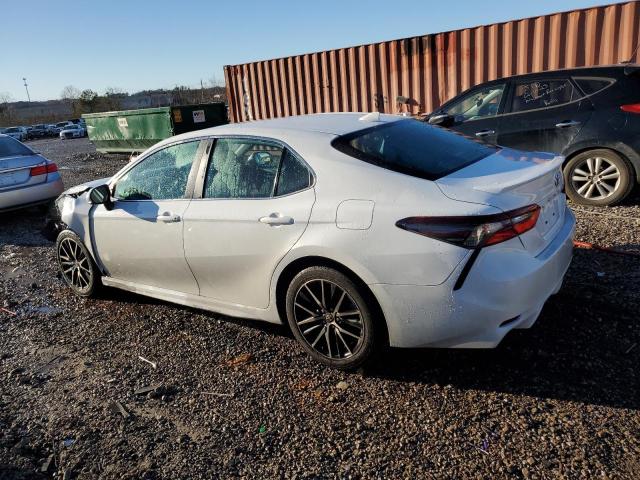 4T1G11AK6MU446066 - 2021 TOYOTA CAMRY SE WHITE photo 2