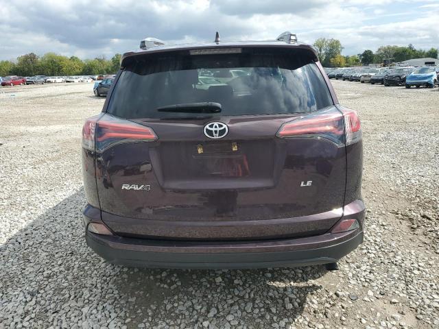2T3ZFREV3JW499002 - 2018 TOYOTA RAV4 LE Темно-червоний фото 6