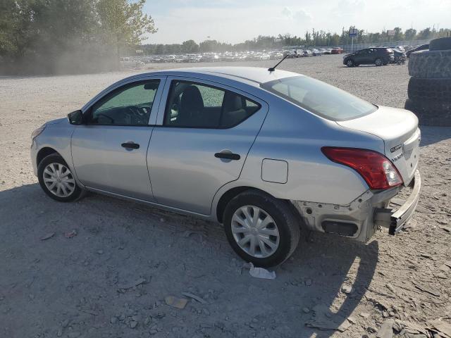 3N1CN7APXKL825670 - 2019 NISSAN VERSA S Gümüş foto 2