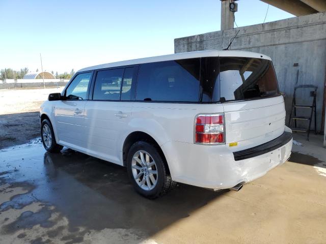 2FMGK5B85JBA03951 - 2018 FORD FLEX SE WHITE photo 2