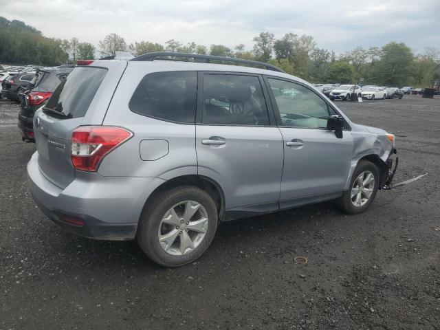 JF2SJADC6GH461748 - 2016 SUBARU FORESTER 2.5I PREMIUM SILVER photo 3