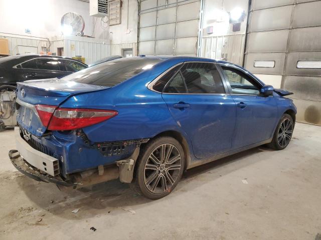 4T1BF1FK6GU559668 - 2016 TOYOTA CAMRY LE BLUE photo 3