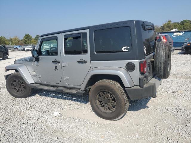 1C4BJWEG2EL183003 - 2014 JEEP WRANGLER UNLIMITED SAHARA Gümüş foto 2