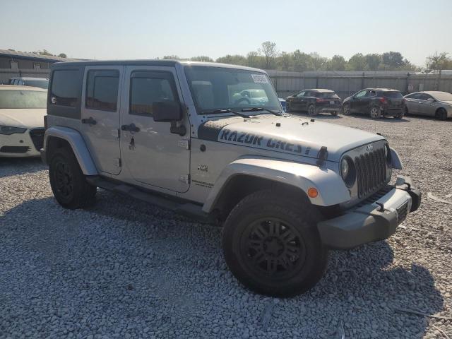 1C4BJWEG2EL183003 - 2014 JEEP WRANGLER UNLIMITED SAHARA Gümüş foto 4