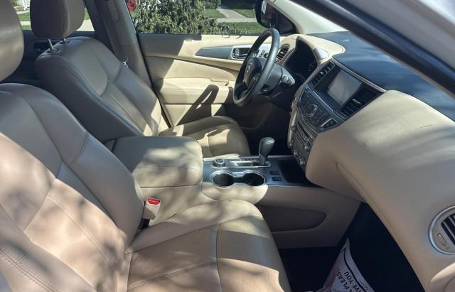 5N1DR2MM0JC644075 - 2018 NISSAN PATHFINDER S WHITE photo 5