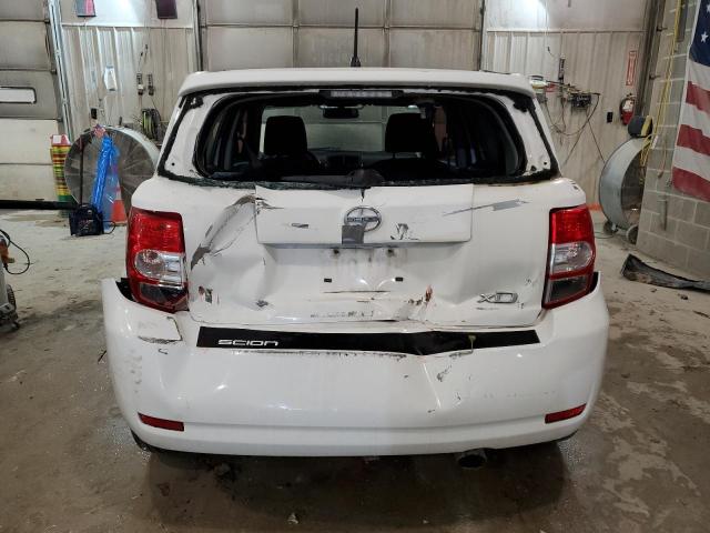 JTKKU10488J019643 - 2008 TOYOTA SCION XD WHITE photo 6