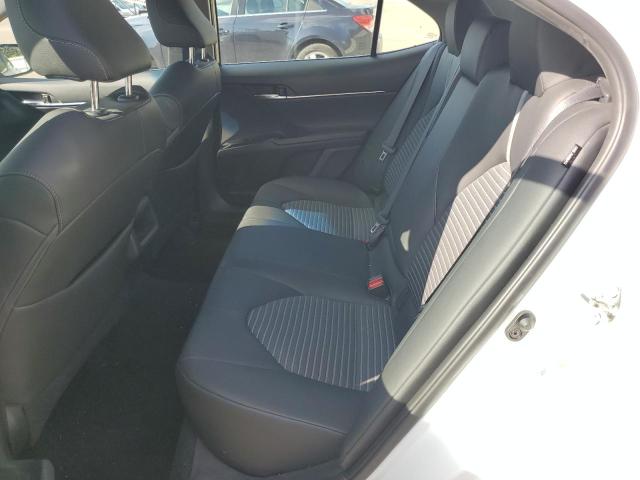 4T1B11HK1JU527035 - 2018 TOYOTA CAMRY L WHITE photo 10