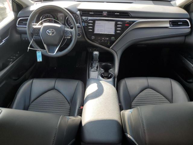 4T1B11HK1JU527035 - 2018 TOYOTA CAMRY L WHITE photo 8