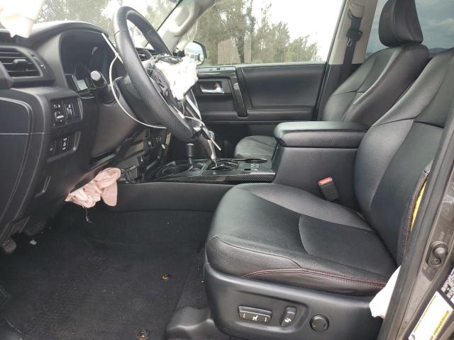 JTEBU5JR7J5555227 - 2018 TOYOTA 4RUNNER SR5/SR5 PREMIUM Grafitowy zdjęcie 7