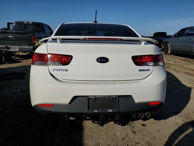 KNAFU6A26B5390302 - 2011 KIA FORTE EX WHITE photo 6