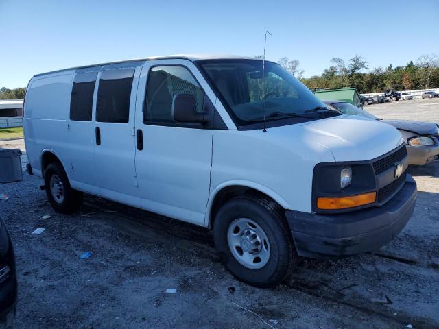 1GCWGFCG4C1179210 - 2012 CHEVROLET EXPRESS G2 WHITE photo 4