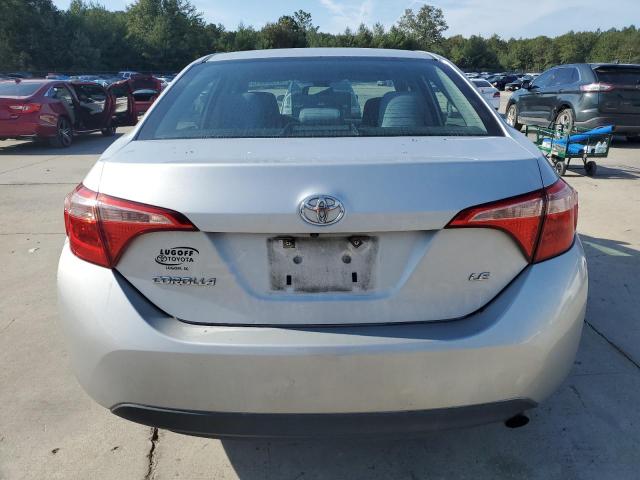 2T1BURHE7JC004670 - 2018 TOYOTA COROLLA L فضي صورة 6