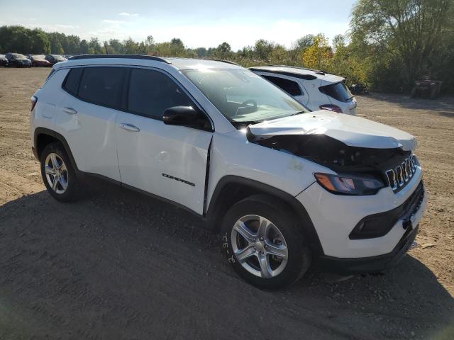 3C4NJDBN8PT552894 - 2023 JEEP COMPASS LATITUDE Սպիտակ լուսանկար 4