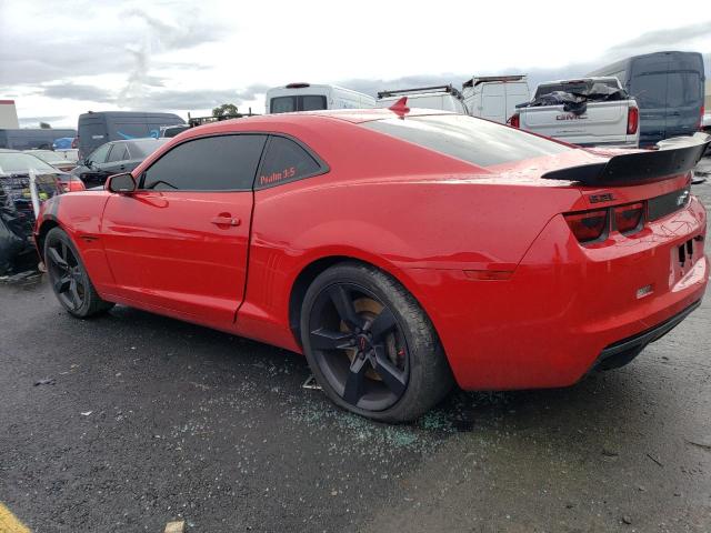 2G1FS1EW4D9156926 - 2013 CHEVROLET CAMARO SS RED photo 2