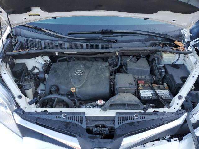 5TDKZ3DC9JS907882 - 2018 TOYOTA SIENNA LE WHITE photo 12