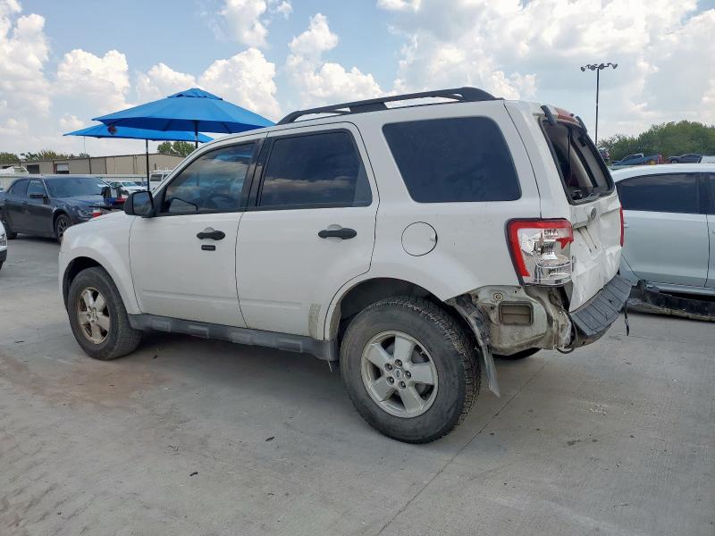 1FMCU03G79KA45315 - 2009 FORD ESCAPE XLT WHITE photo 2