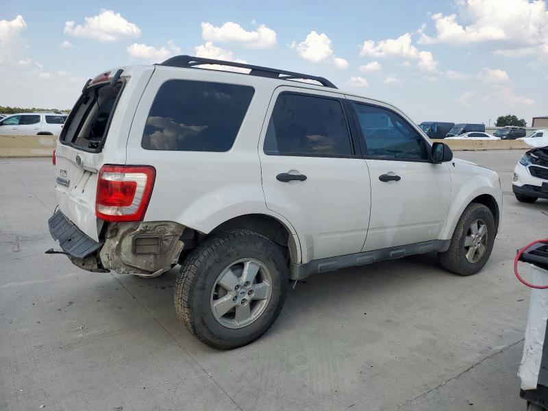 1FMCU03G79KA45315 - 2009 FORD ESCAPE XLT WHITE photo 3