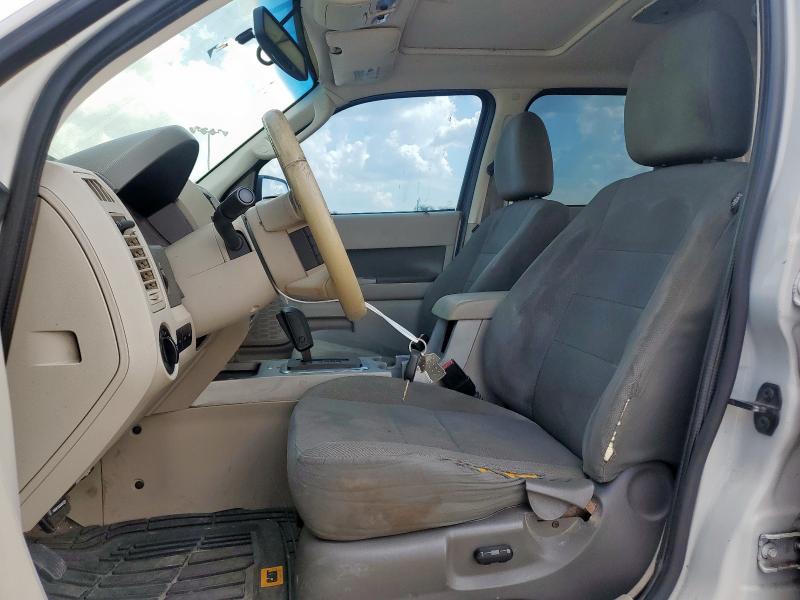 1FMCU03G79KA45315 - 2009 FORD ESCAPE XLT WHITE photo 7