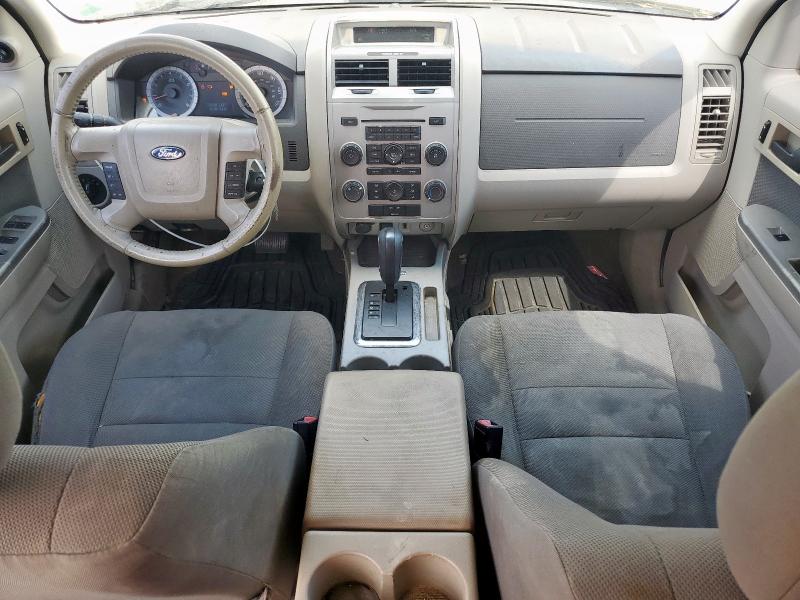 1FMCU03G79KA45315 - 2009 FORD ESCAPE XLT WHITE photo 8