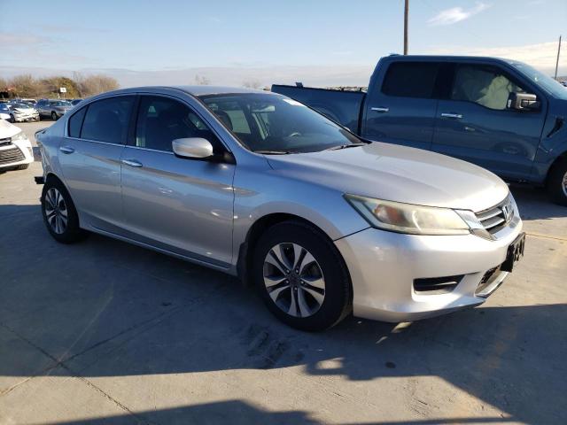 1HGCR2F36DA171336 - 2013 HONDA ACCORD LX SILVER photo 4