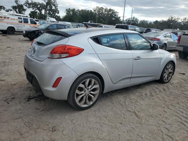 KMHTC6AD1CU055977 - 2012 HYUNDAI VELOSTER SILVER photo 3