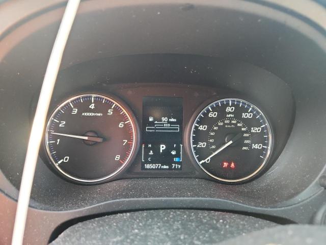 JA4AD2A32JZ002904 - 2018 MITSUBISHI OUTLANDER ES SILVER photo 9