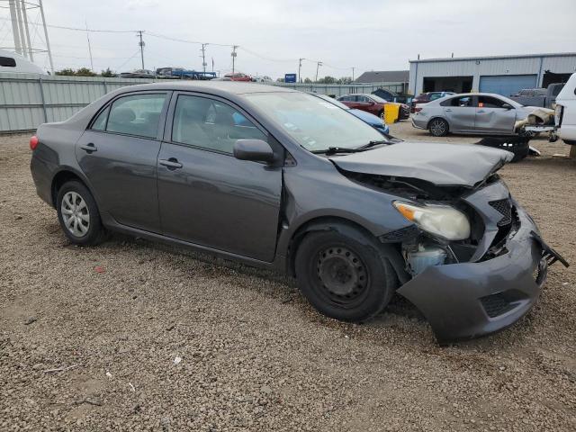 1NXBU4EE4AZ365599 - 2010 TOYOTA COROLLA BASE فحمي صورة 4