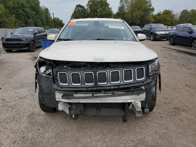 3C4NJDBB3JT254590 - 2018 JEEP COMPASS LATITUDE Blanc photo 5