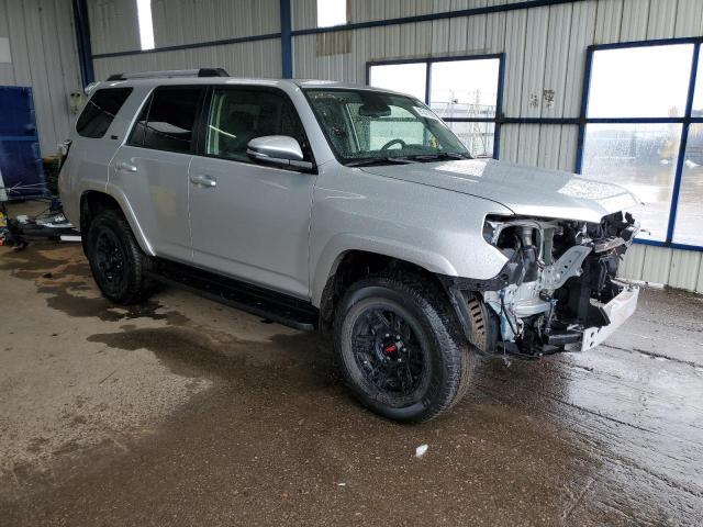 JTEBU5JR0L5741419 - 2020 TOYOTA 4RUNNER SR5/SR5 PREMIUM 银色 照片 4